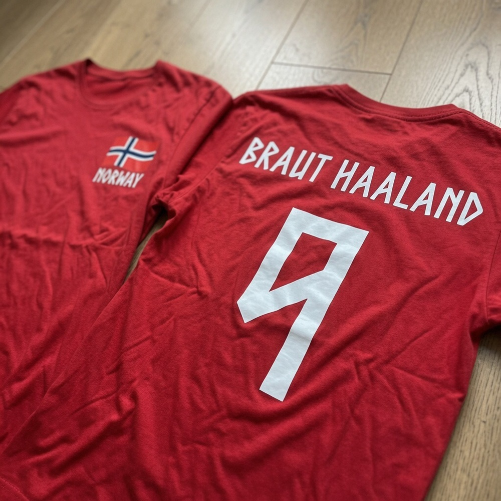 Retro Haaland 9 Norway Soccer Unisex Tee,Erling Haaland Shirt - Picture 2 of 2